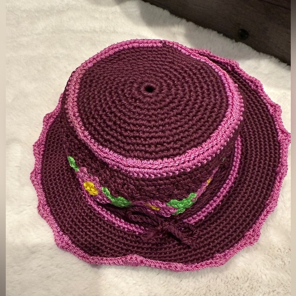 Crochet Floral Hat Girl - Picture 6 of 9